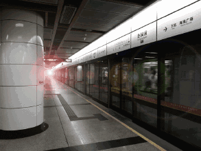 中国国航：公司结合运力需求动态调整飞机和航材的引进计划